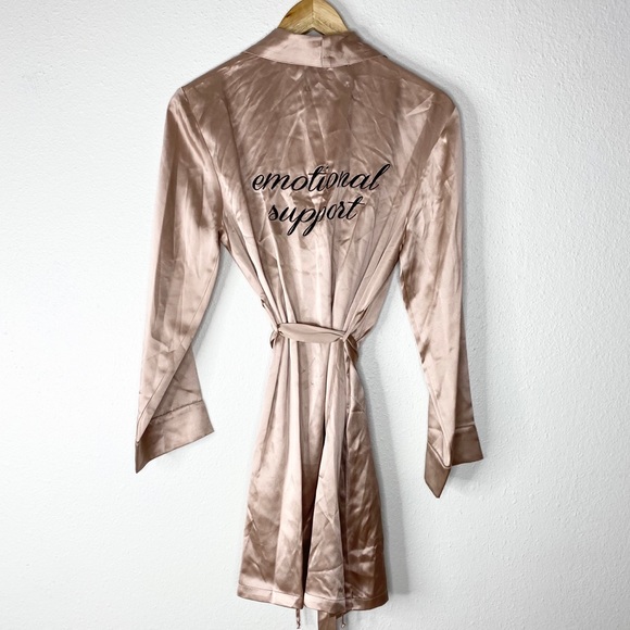 Reformation Emotional Support Silk Robe. Size Small - Picture 4 of 6